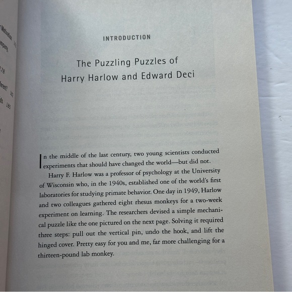 🟢 Drive by Daniel H. Pink | Self-Help, Business | Paperback Book - Picture 10 of 12